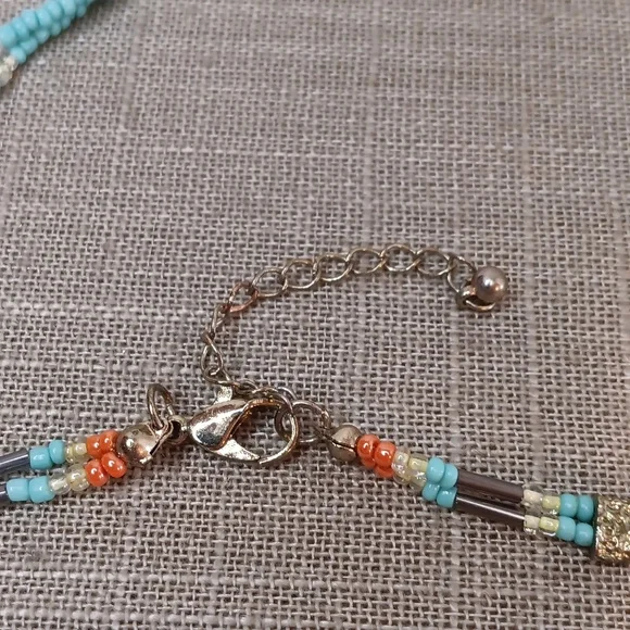 Multi Color Seed Bead Sand Dollar Pendant Necklace 18" Long - Picture 5 of 8